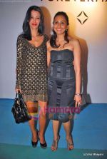 at Karan Johar Show in HDIL Couture Week, Mumbai on 16th Oct 2009 (27).JPG